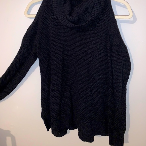 Hollister Cold Shoulder Cutout Sweater - Picture 3 of 4